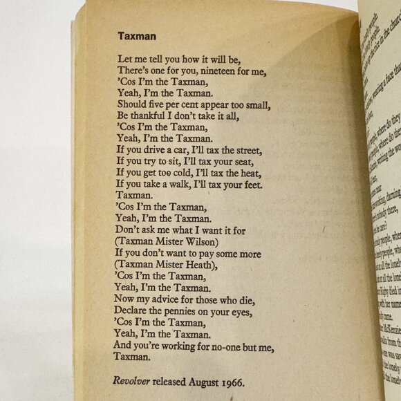 The Beatles Lyrics Paperback Pocket Book Futura Edition 1979 - Picture 8 of 11